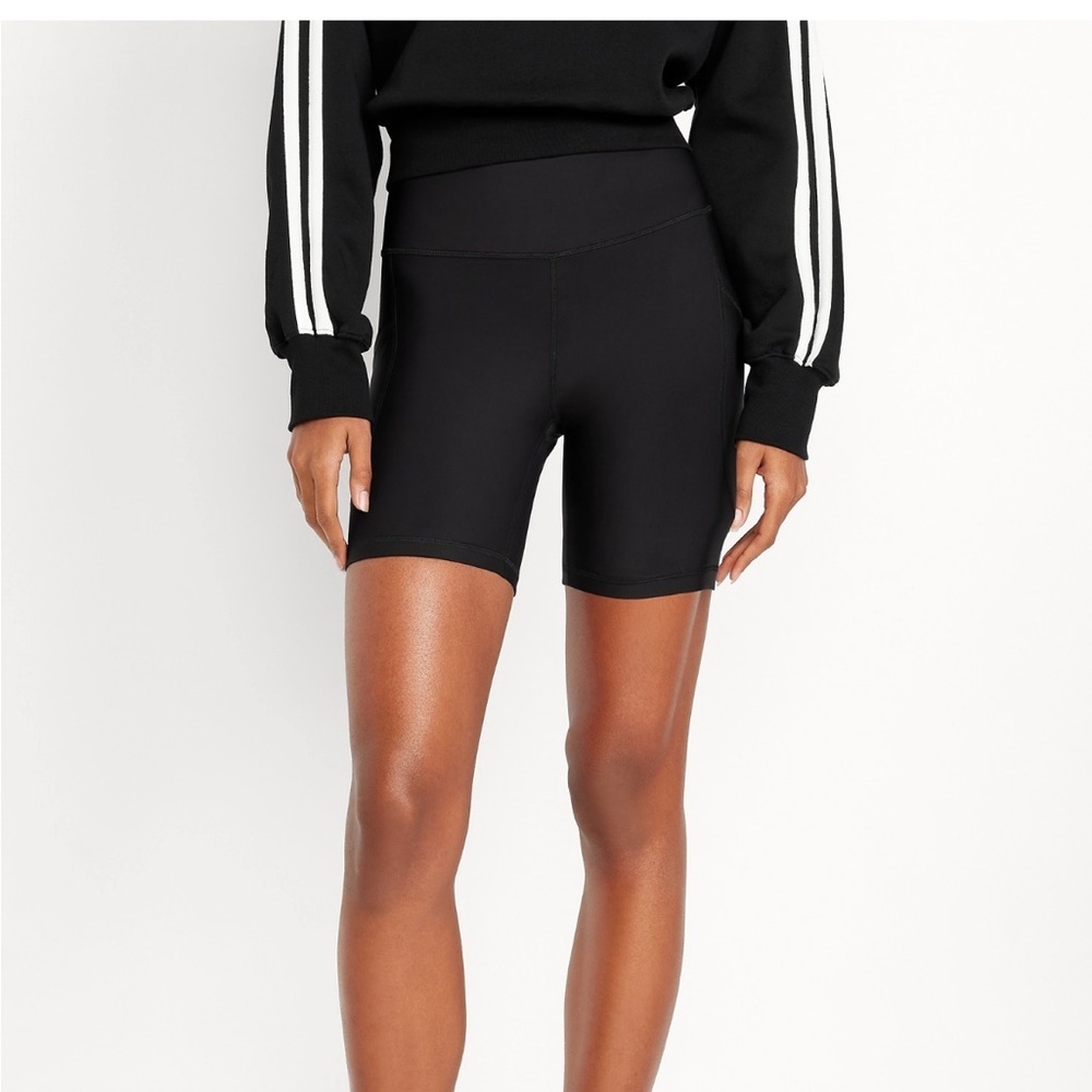 Bundle of 2 Old Navy Active High Waisted Black Biker Shorts Size Small